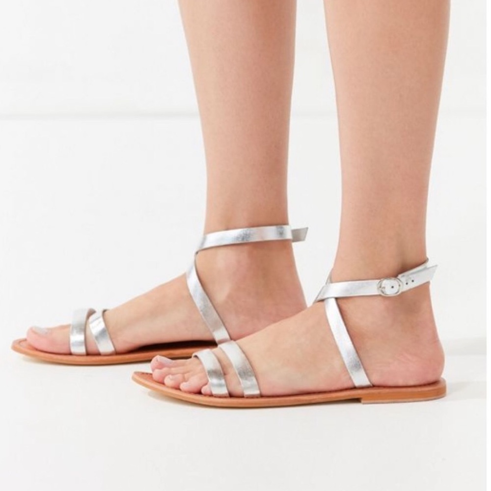 🏇 2 for $20 🏇 UO silver strappy sandals
